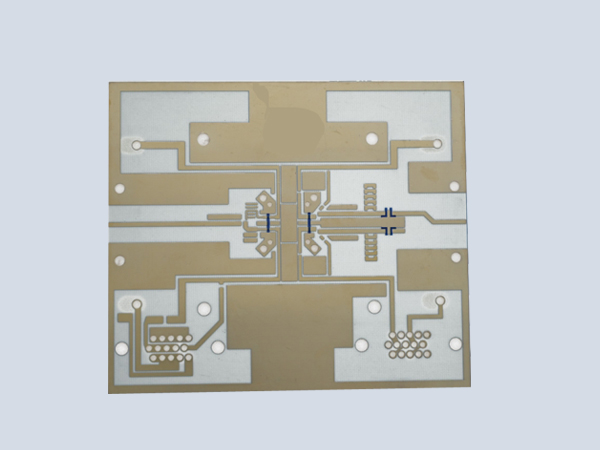 中国车用PCB龙头上演“左右手互搏术”